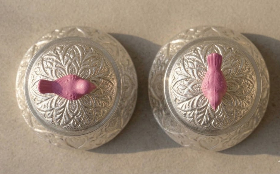 Navom Dhwani Keepsake Set