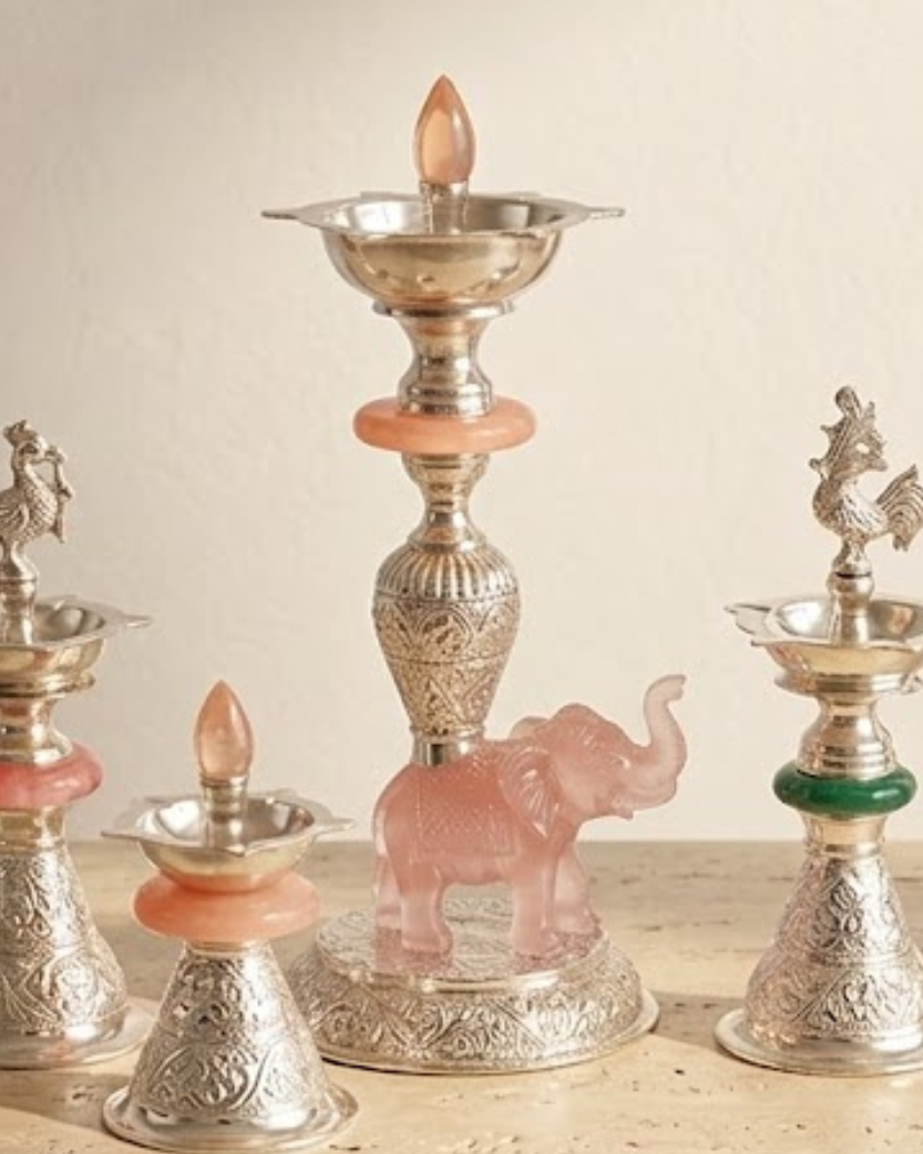 Navom Anantam Diya
