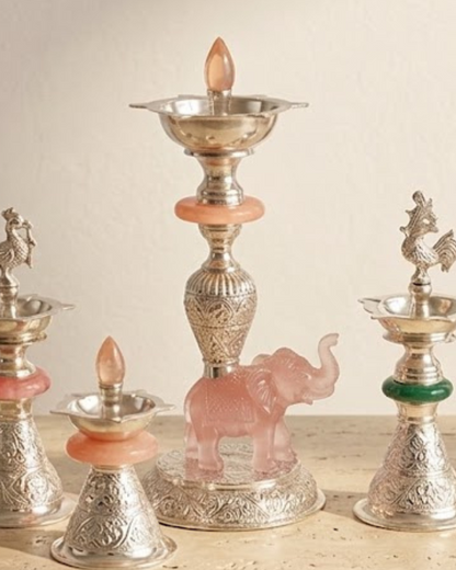 Navom Anantam Diya