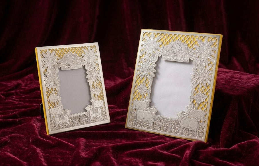 Navom Smriti Luxury Photo Frame
