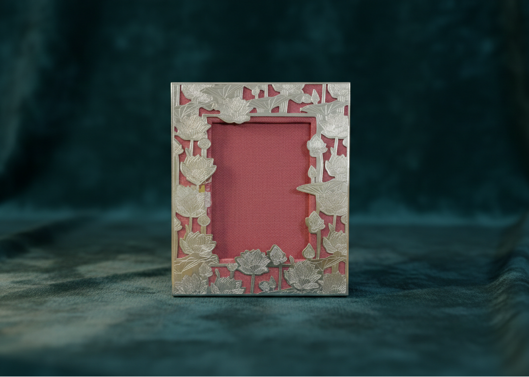 Navom Smriti Keepsake Photo Frame