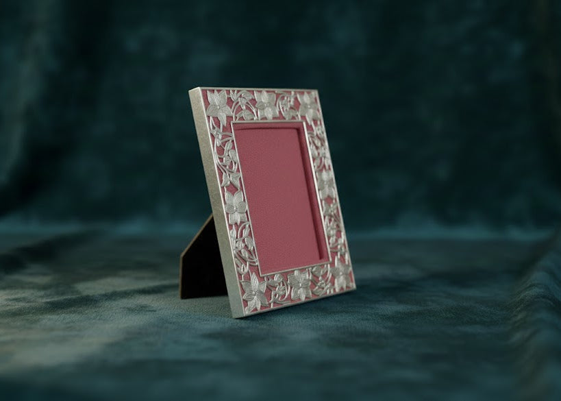 Navom Smriti Keepsake Photo Frame